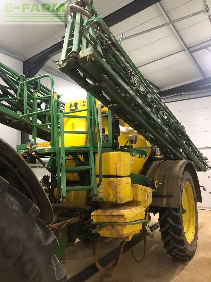 John Deere 832 - Vučena prskalica: slika 2 John Deere 832 - Vučena prskalica: slika 2