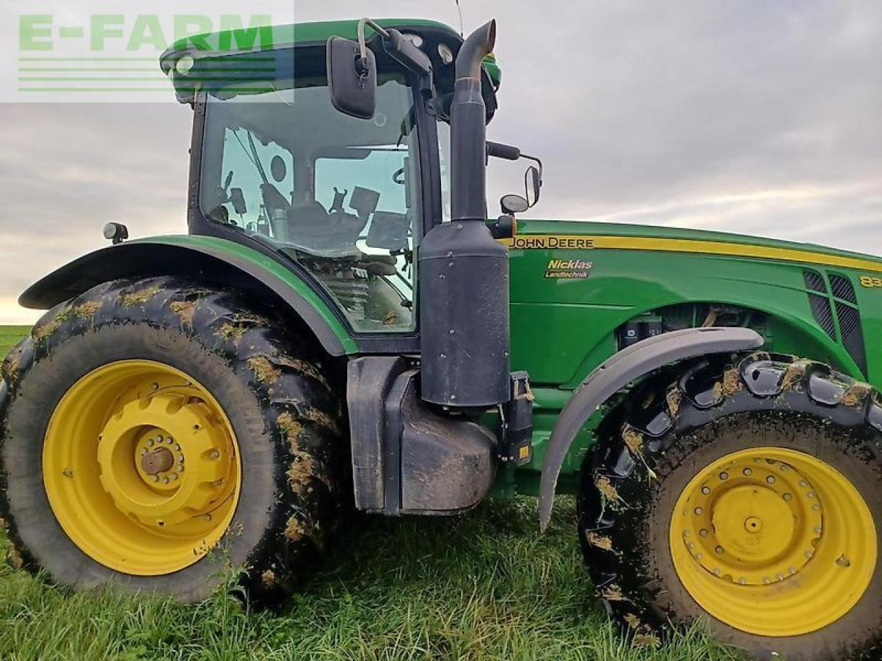 John Deere 8335r - Traktor: slika 2 John Deere 8335r - Traktor: slika 2