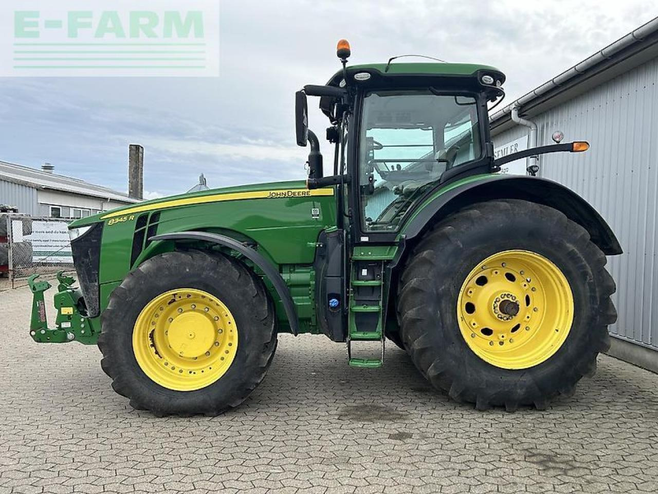 Traktor John Deere 8345r: slika 12