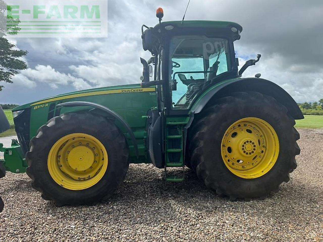 John Deere 8370r - Traktor: slika 2 John Deere 8370r - Traktor: slika 2