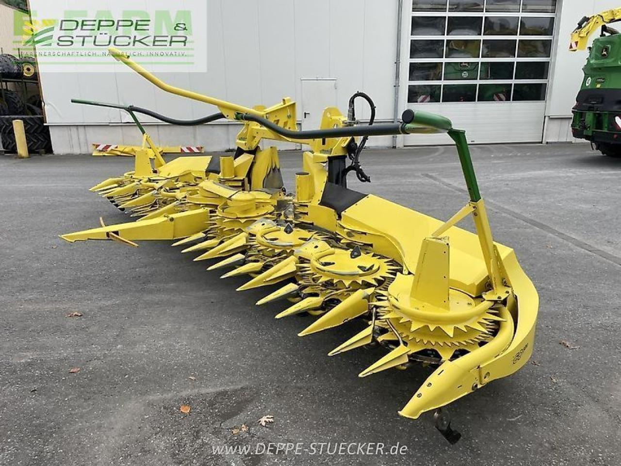 John Deere 8400 mit kemper 360 plus - Kombajn za stočnu hranu: slika 4 John Deere 8400 mit kemper 360 plus - Kombajn za stočnu hranu: slika 4