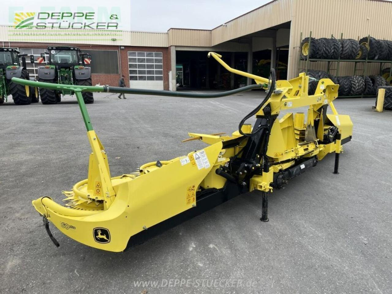 John Deere 8400 mit kemper 360 plus - Kombajn za stočnu hranu: slika 2 John Deere 8400 mit kemper 360 plus - Kombajn za stočnu hranu: slika 2