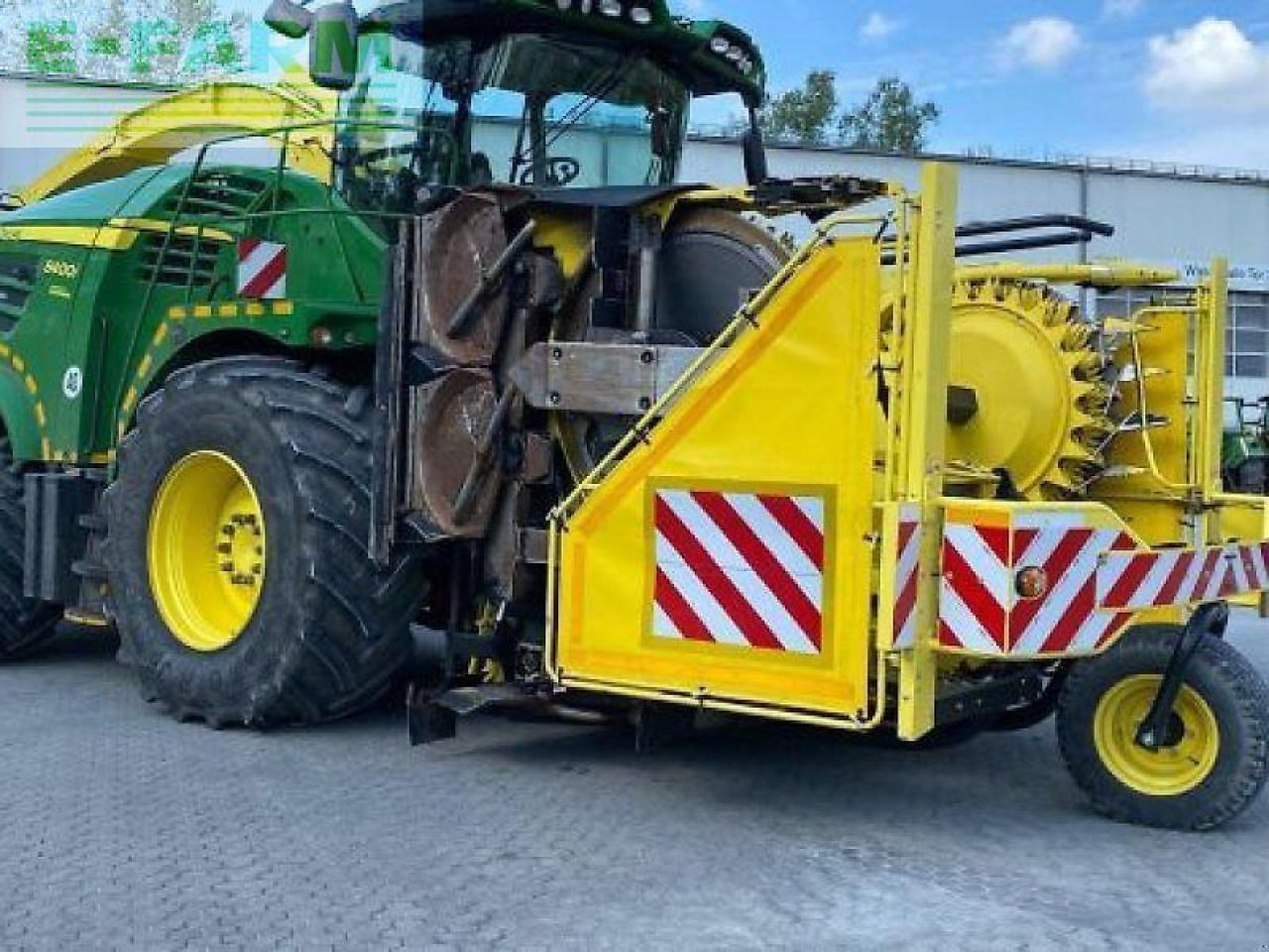 John Deere 8400i stalkbuster - Kombajn za stočnu hranu: slika 1 John Deere 8400i stalkbuster - Kombajn za stočnu hranu: slika 1