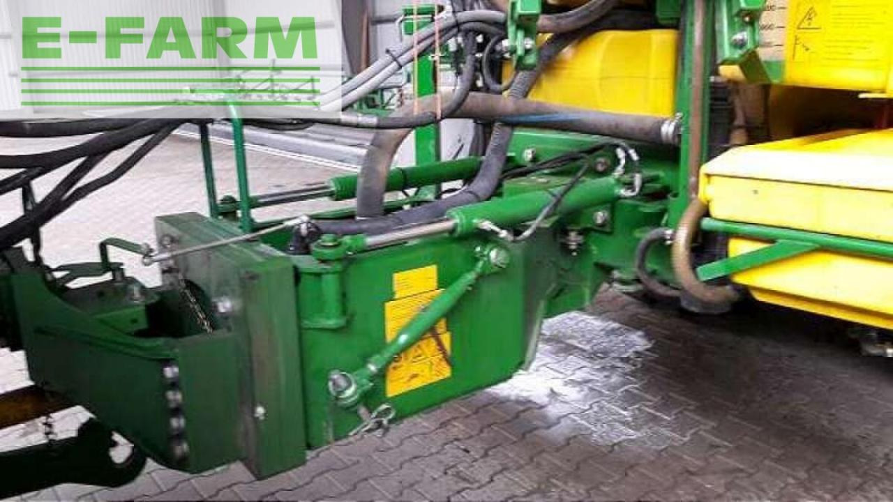 John Deere 840i anhängefeldspritze - Vučena prskalica: slika 4 John Deere 840i anhängefeldspritze - Vučena prskalica: slika 4