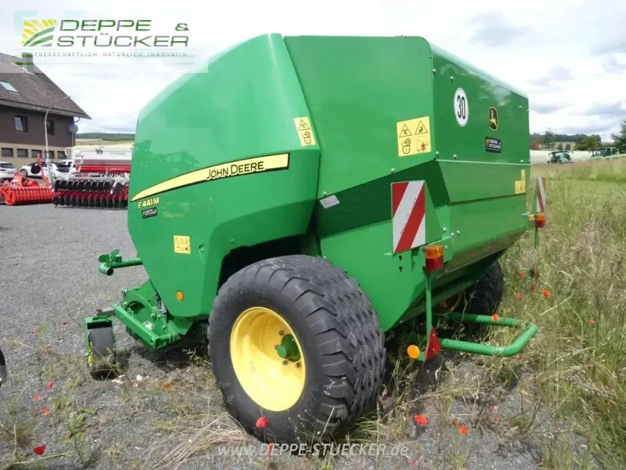 John Deere f441 m - Balirka za kockaste bale: slika 4 John Deere f441 m - Balirka za kockaste bale: slika 4