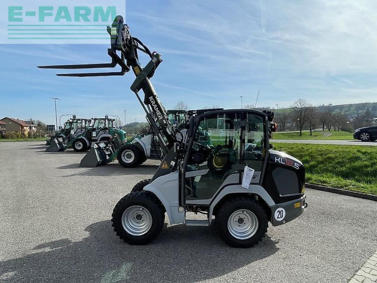 Kramer kl12.5 - Mini bager: slika 1 Kramer kl12.5 - Mini bager: slika 1