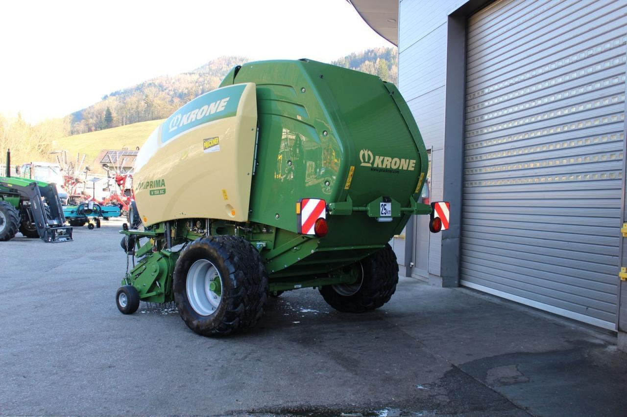 Krone comprima v 150 xc - Balirka za kockaste bale: slika 4 Krone comprima v 150 xc - Balirka za kockaste bale: slika 4