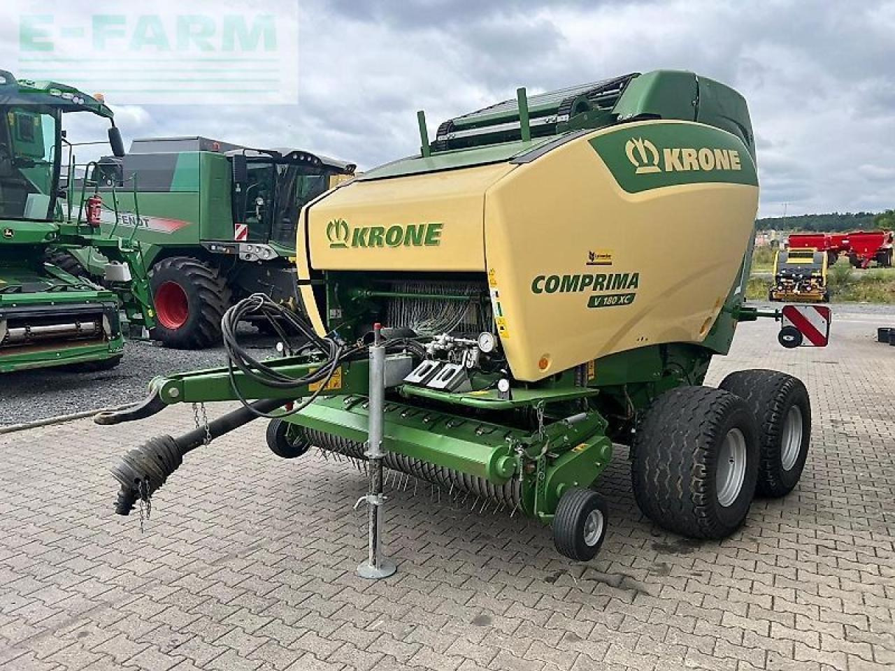 Krone comprima v 180 xc - Balirka za kockaste bale: slika 2 Krone comprima v 180 xc - Balirka za kockaste bale: slika 2