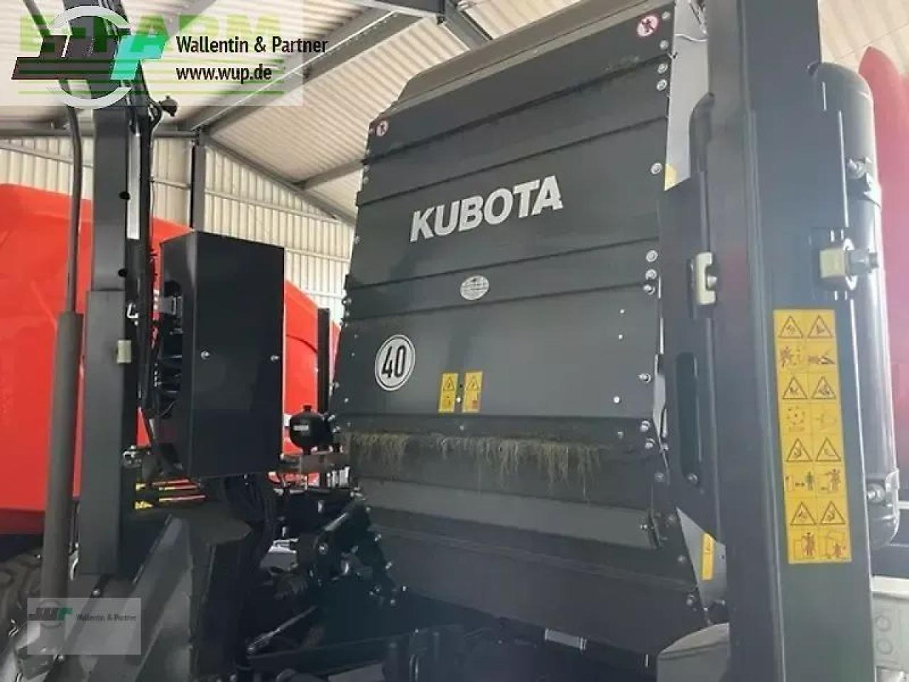 Kubota bv5200 sc14n flexiwrap - Balirka za kockaste bale: slika 4 Kubota bv5200 sc14n flexiwrap - Balirka za kockaste bale: slika 4