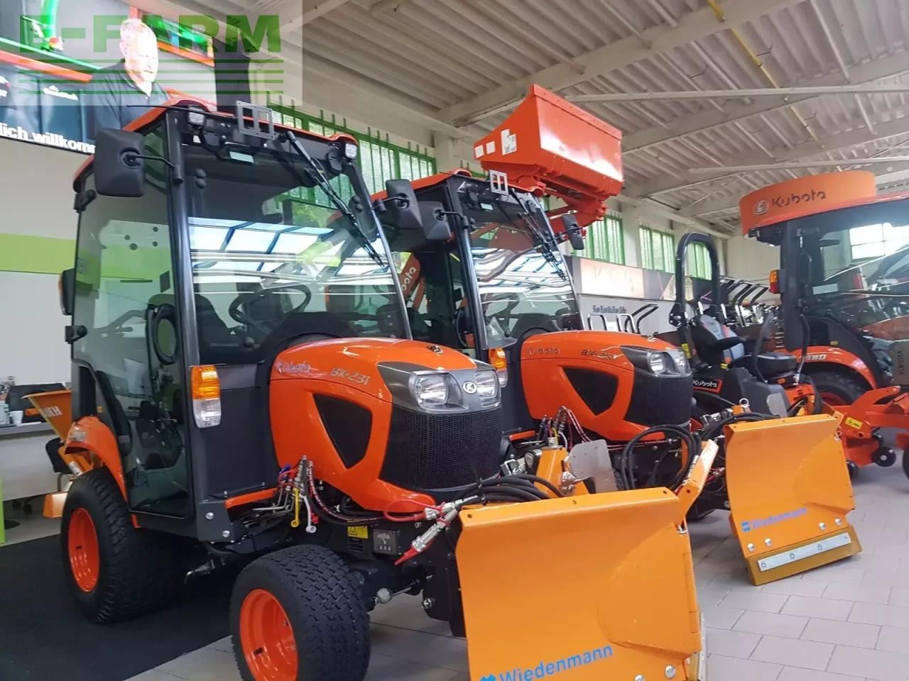 Kubota bx231 cab - Traktor: slika 3 Kubota bx231 cab - Traktor: slika 3