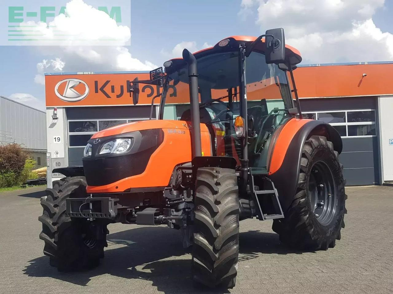Kubota m4-063 cab ab 0,99% finanzierung - Traktor: slika 2 Kubota m4-063 cab ab 0,99% finanzierung - Traktor: slika 2