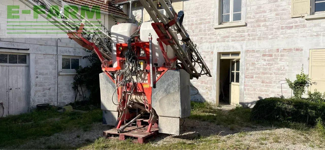 Kuhn altis 2002 - Vučena prskalica: slika 5 Kuhn altis 2002 - Vučena prskalica: slika 5