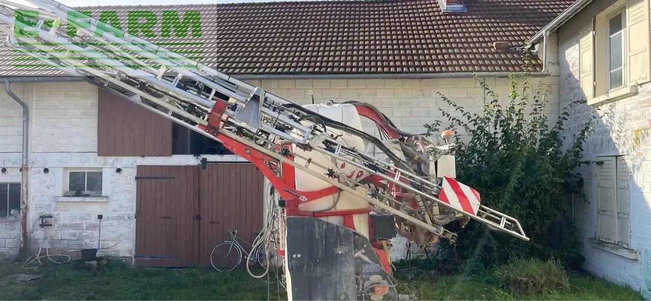 Kuhn altis 2002 - Vučena prskalica: slika 1 Kuhn altis 2002 - Vučena prskalica: slika 1