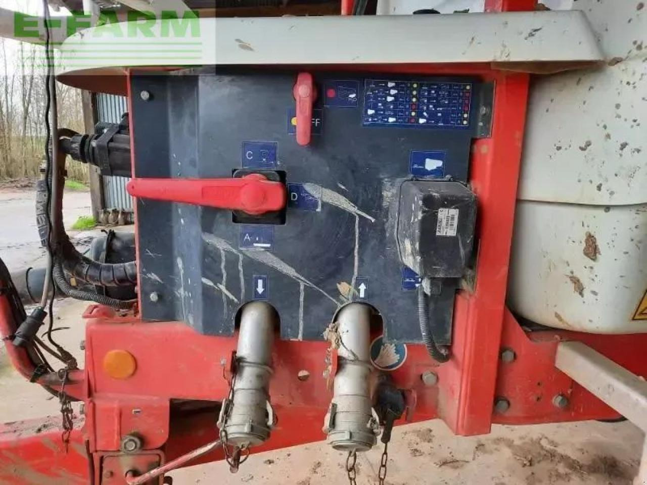 Kuhn atlantique3200 - Vučena prskalica: slika 2 Kuhn atlantique3200 - Vučena prskalica: slika 2