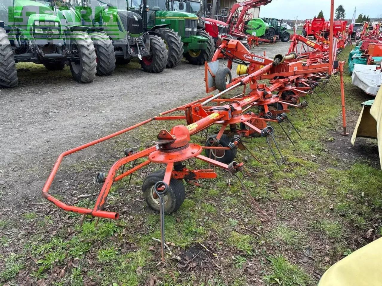 Kuhn faneuse gf8501mh kuhn - Prevrtač/ Grabuljač: slika 1 Kuhn faneuse gf8501mh kuhn - Prevrtač/ Grabuljač: slika 1