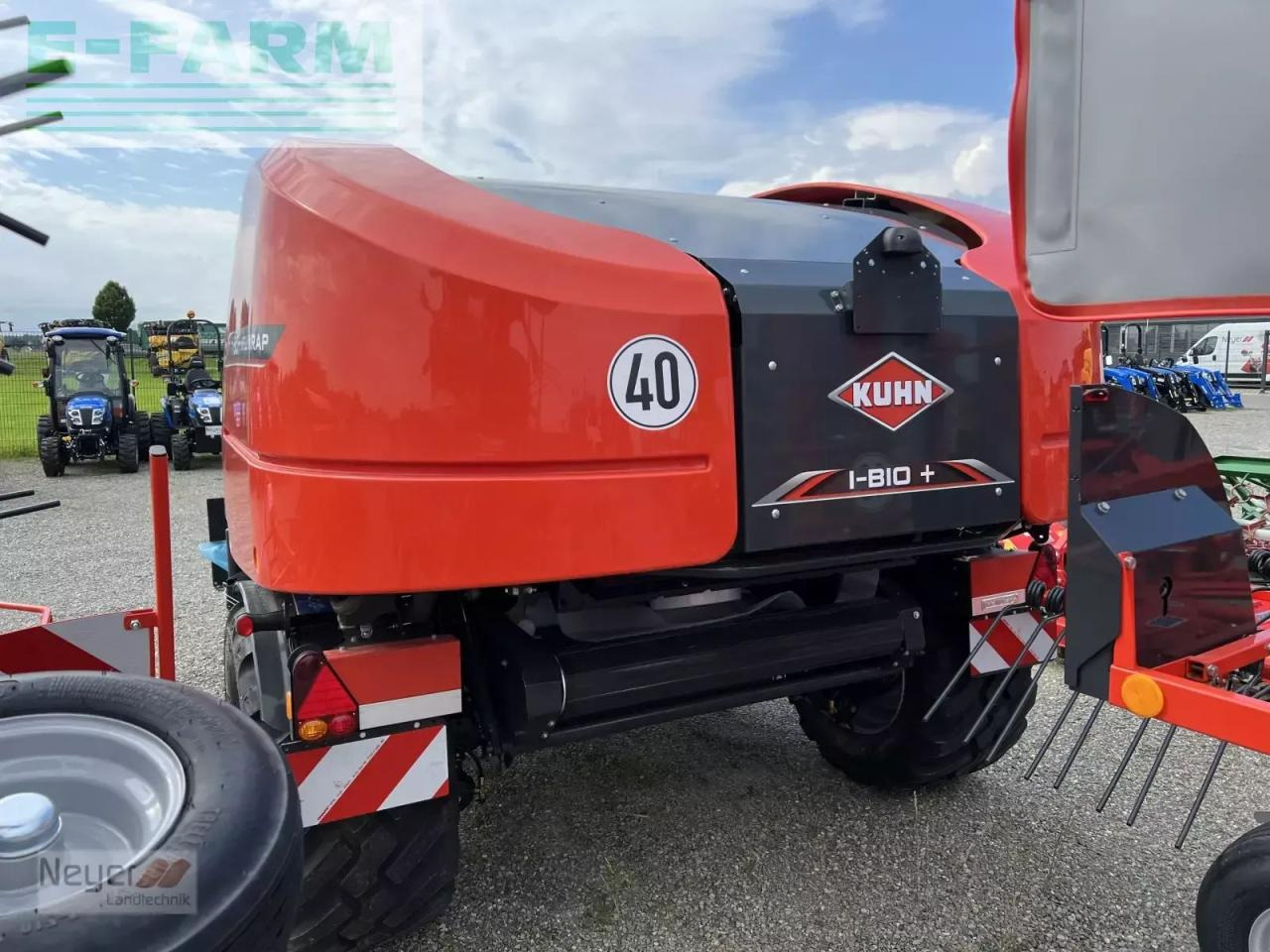 Kuhn i-bio+ intelliwrap press-wickel-kombi - Balirka za kockaste bale: slika 5 Kuhn i-bio+ intelliwrap press-wickel-kombi - Balirka za kockaste bale: slika 5