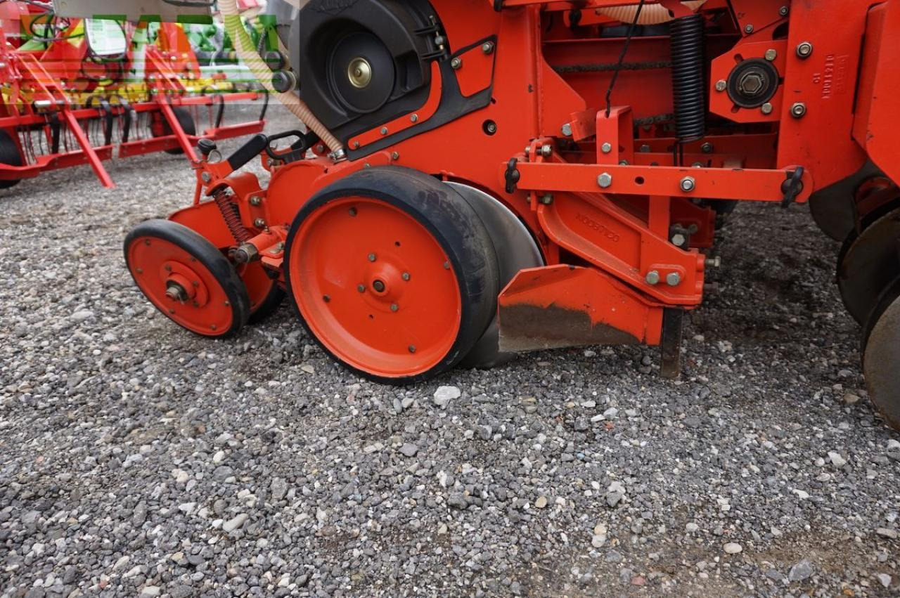 Kuhn maxima gt 6rhg - Mašina za preciznu setvu: slika 5 Kuhn maxima gt 6rhg - Mašina za preciznu setvu: slika 5