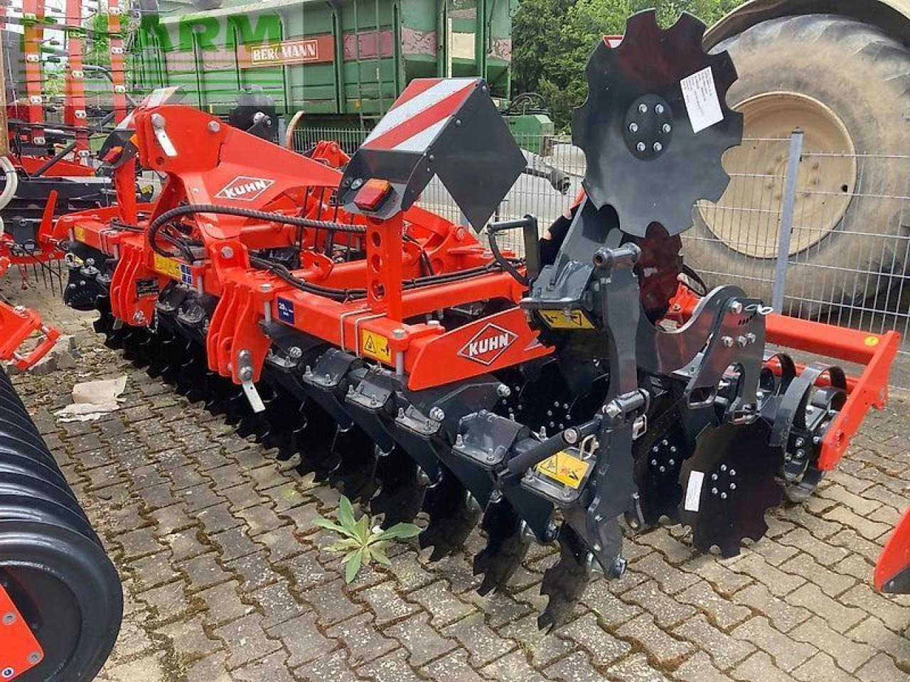 Kuhn optimer l400 - Tanjirača: slika 2 Kuhn optimer l400 - Tanjirača: slika 2