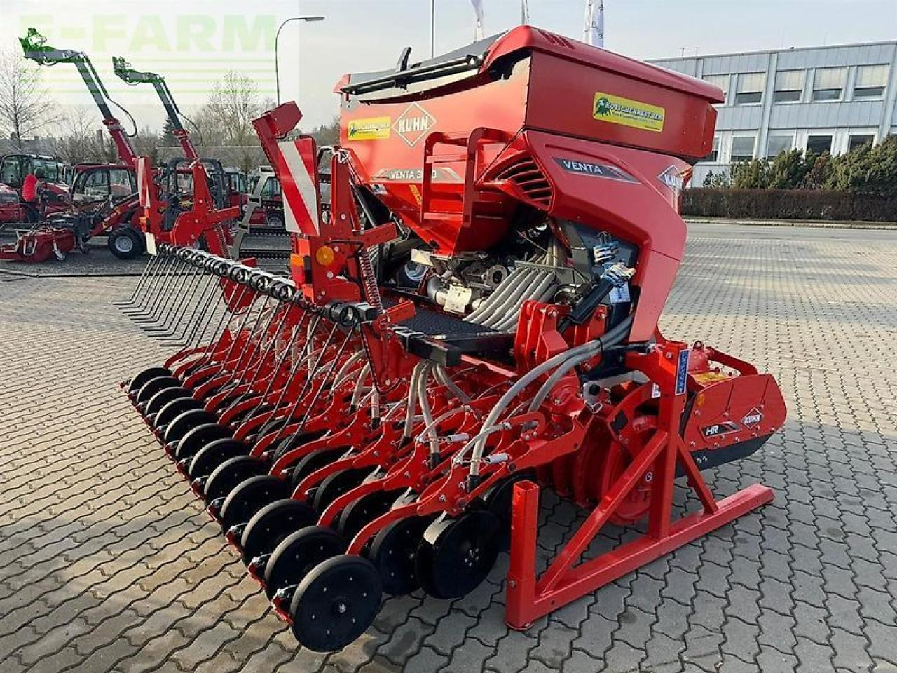 Kuhn venta 1500 liter + hr3030 - Sejalica: slika 1 Kuhn venta 1500 liter + hr3030 - Sejalica: slika 1