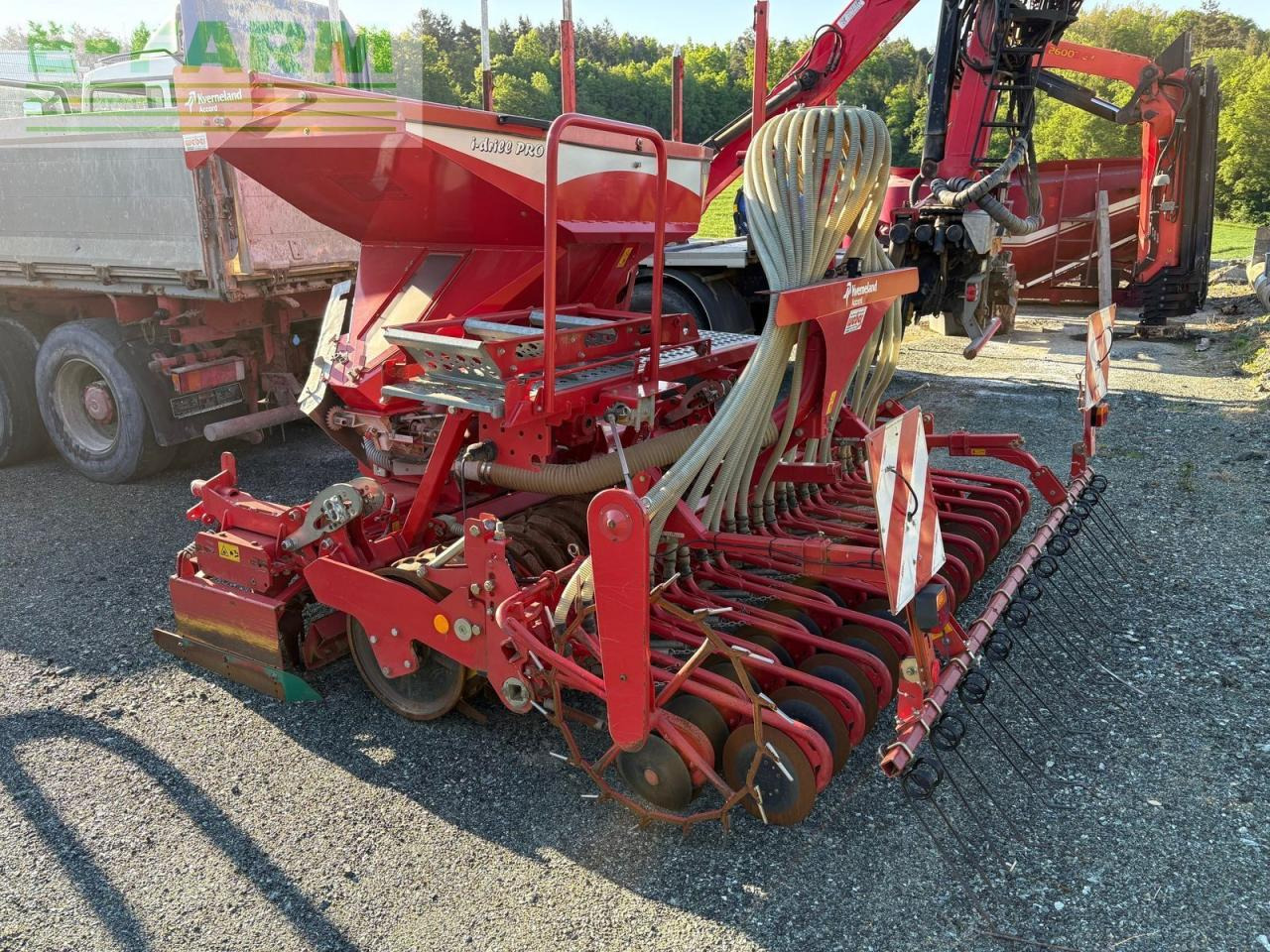 Kverneland i-drill pro - säkombination - Kombinovana mašina za setvu: slika 2 Kverneland i-drill pro - säkombination - Kombinovana mašina za setvu: slika 2