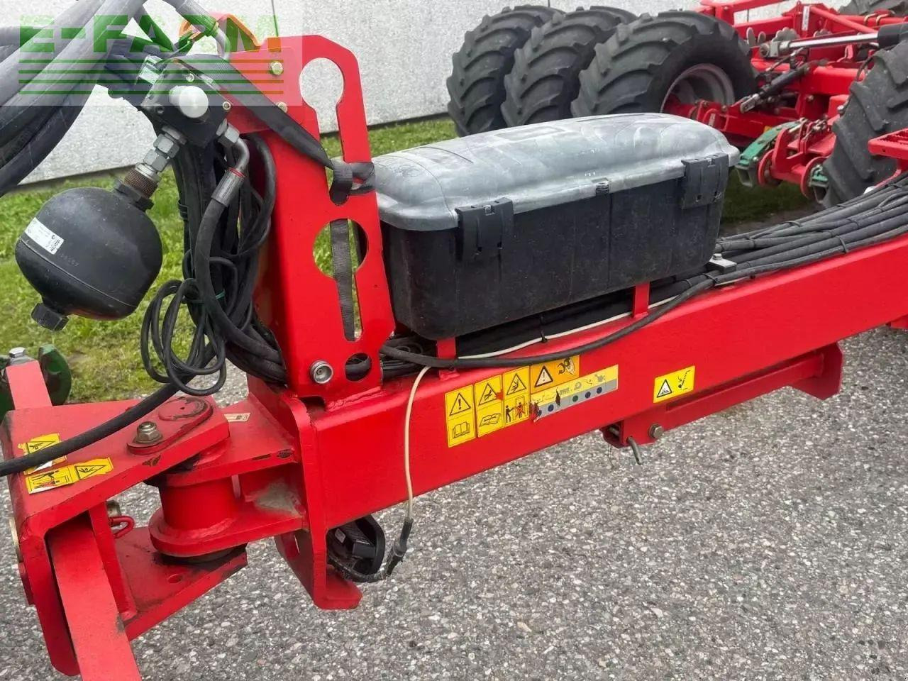 Kverneland u drill 600 - Kombinovana mašina za setvu: slika 2 Kverneland u drill 600 - Kombinovana mašina za setvu: slika 2