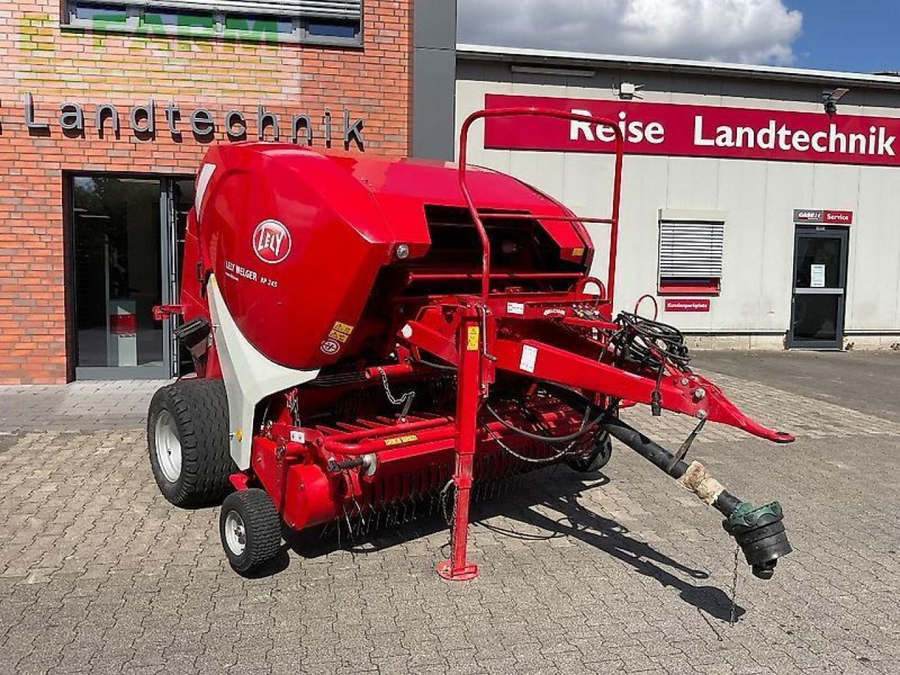 Lely rp 245 - Balirka za kockaste bale: slika 1 Lely rp 245 - Balirka za kockaste bale: slika 1
