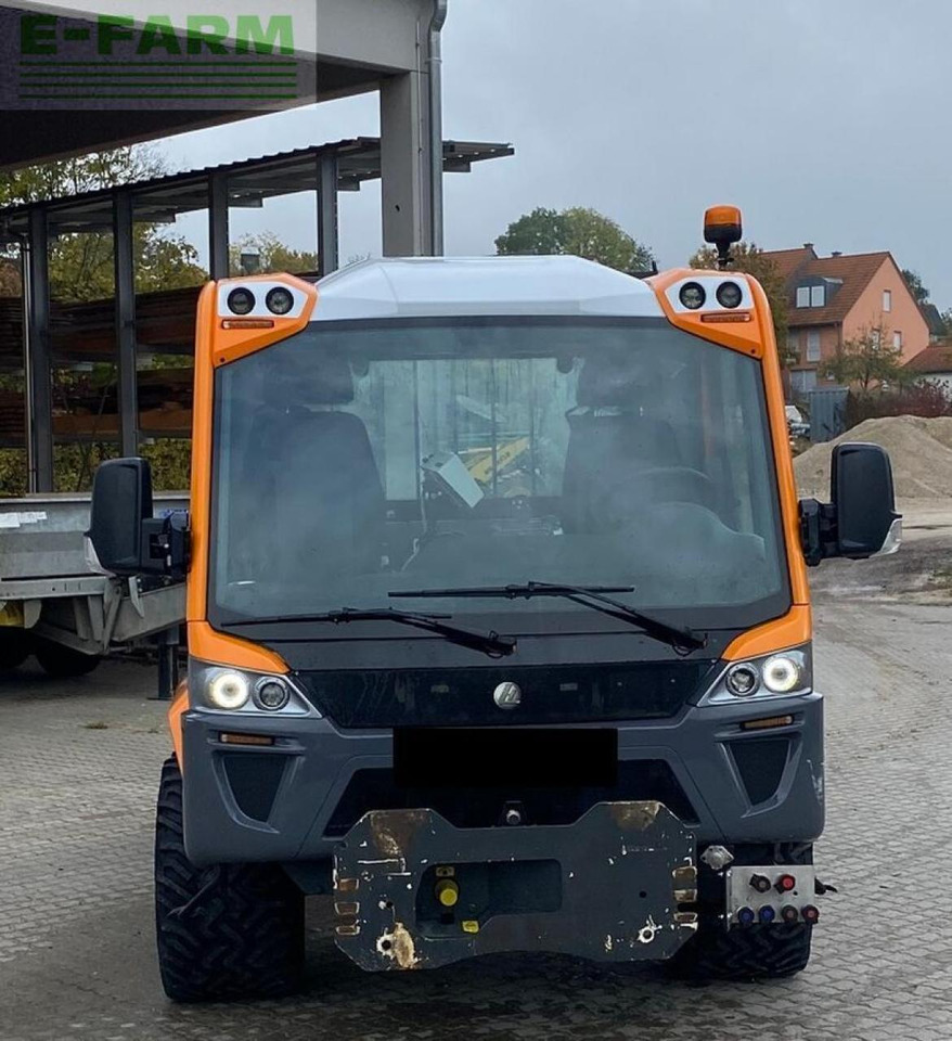 Lindner unitrac 112l drive - Traktor: slika 3 Lindner unitrac 112l drive - Traktor: slika 3