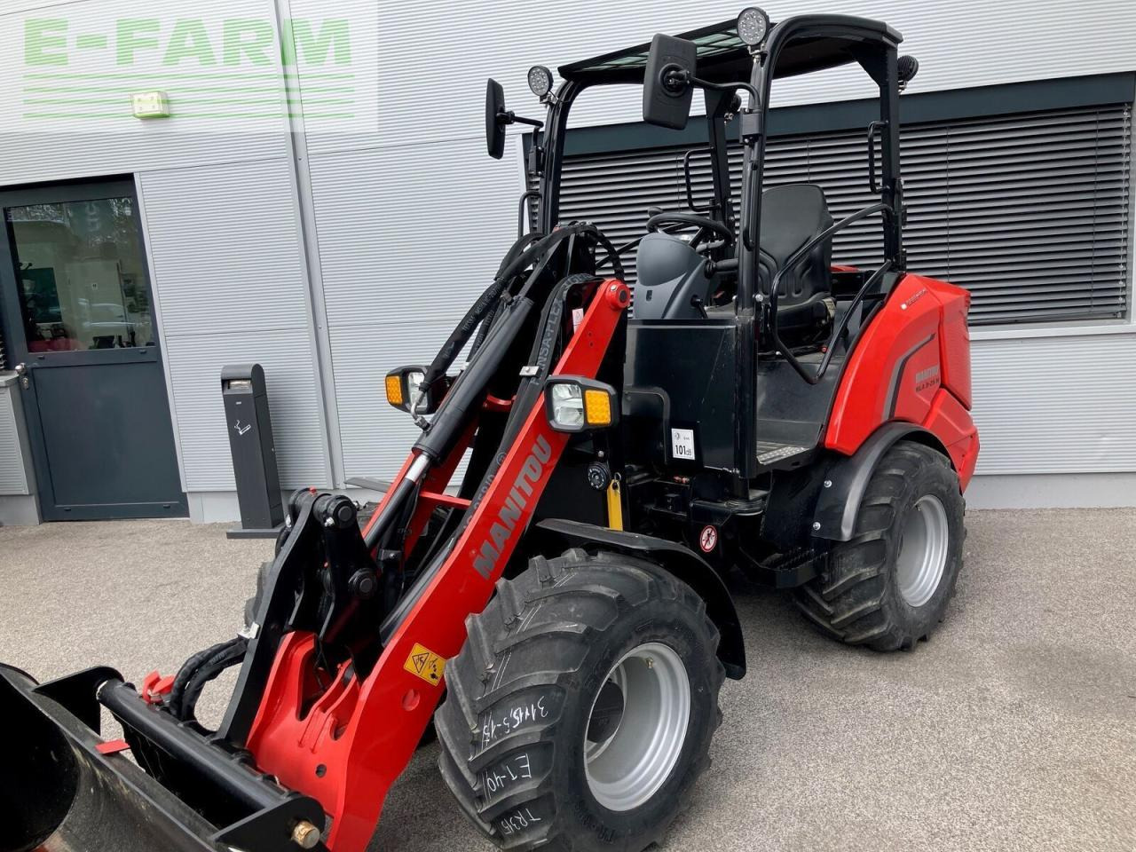 Manitou manitou mla 3-25 - Mini bager: slika 1 Manitou manitou mla 3-25 - Mini bager: slika 1