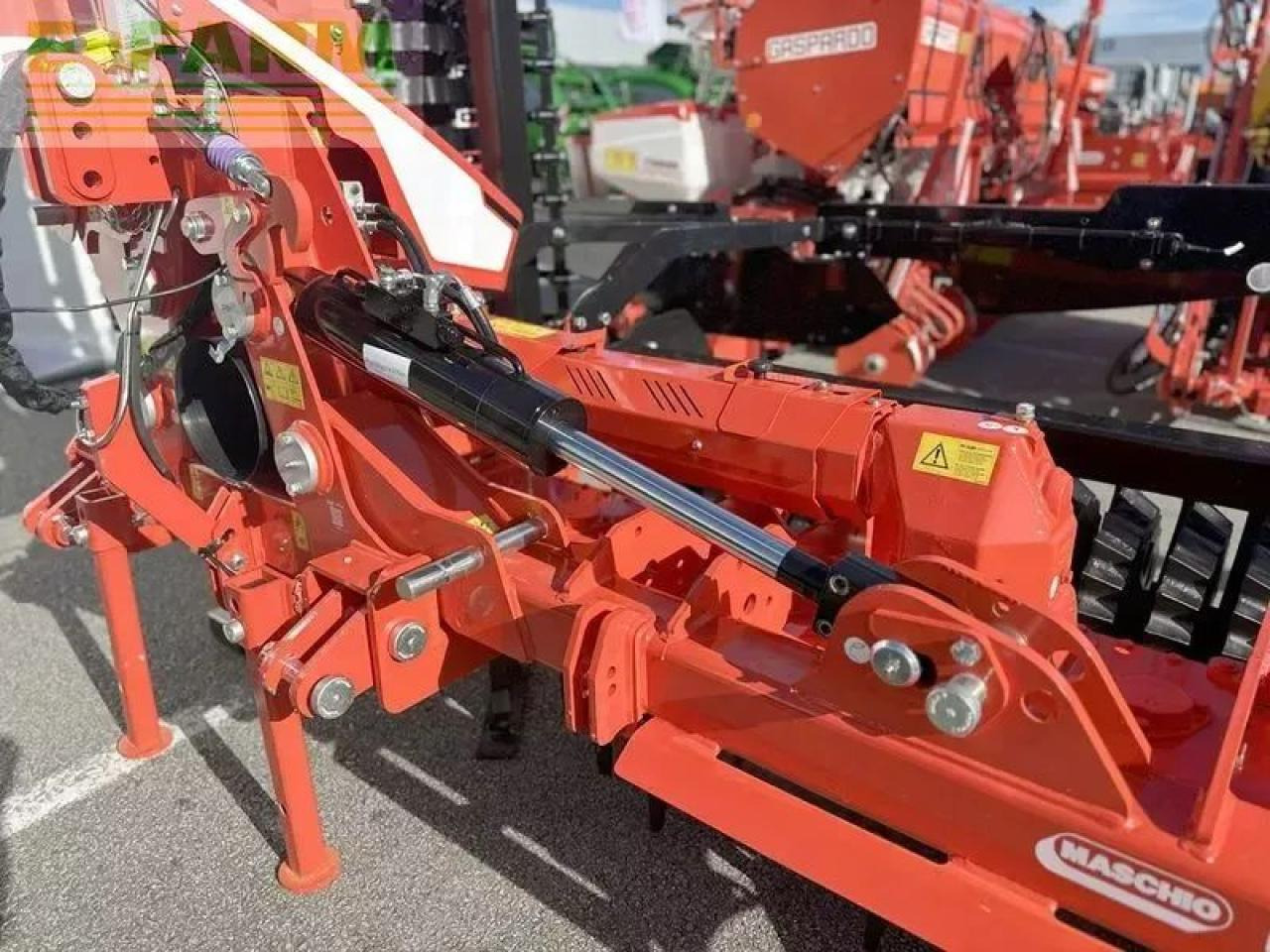 Maschio falco super 5000 kreiselegge klappbar - Oprema za obradu zemljišta: slika 4 Maschio falco super 5000 kreiselegge klappbar - Oprema za obradu zemljišta: slika 4