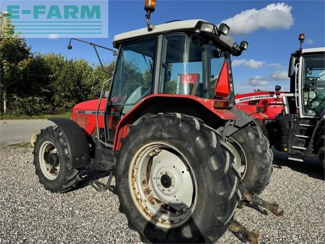 Massey Ferguson 4245 - Traktor: slika 3 Massey Ferguson 4245 - Traktor: slika 3