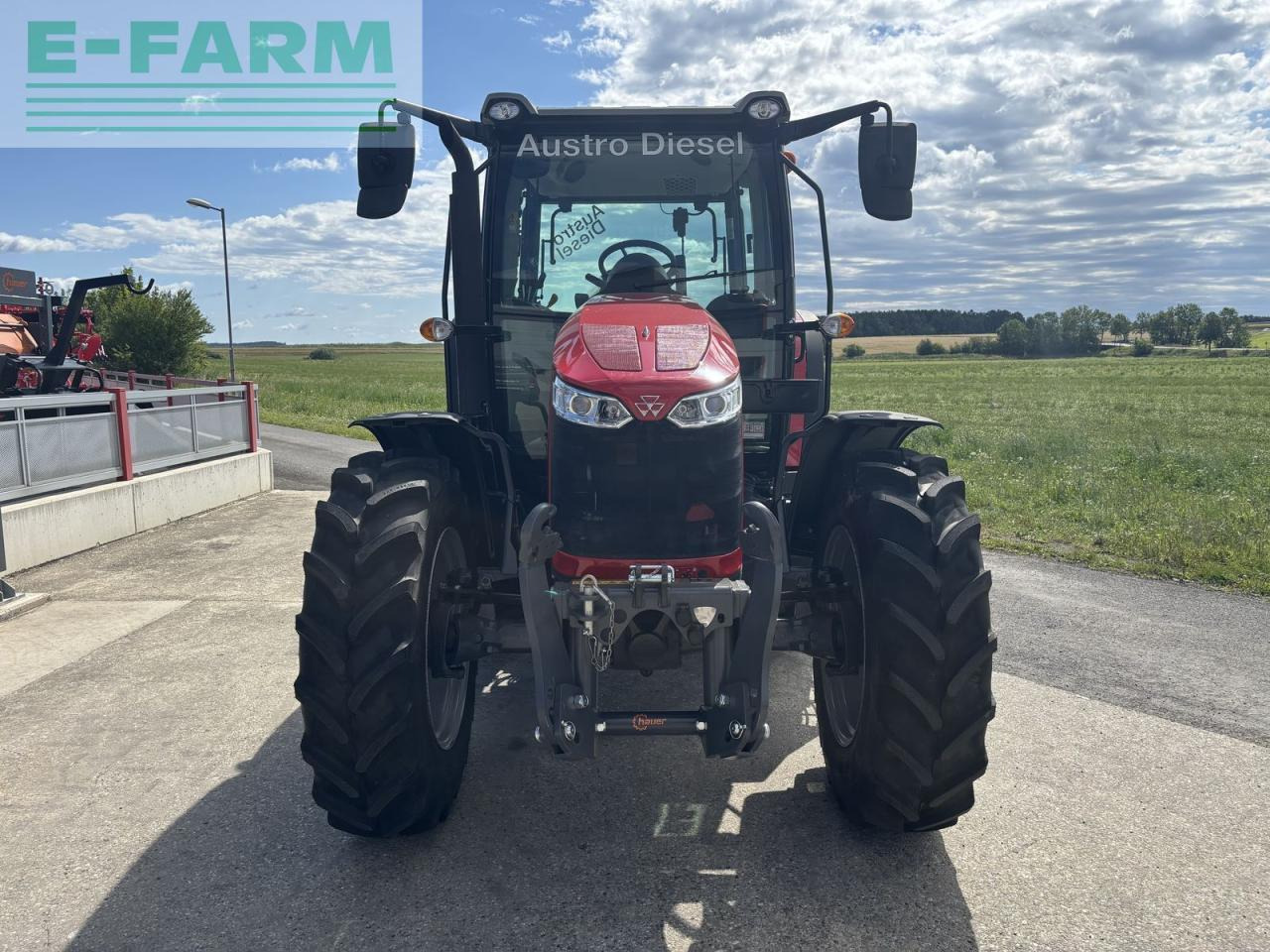 Massey Ferguson 5711 m dyna 4 comfort - Traktor: slika 2 Massey Ferguson 5711 m dyna 4 comfort - Traktor: slika 2