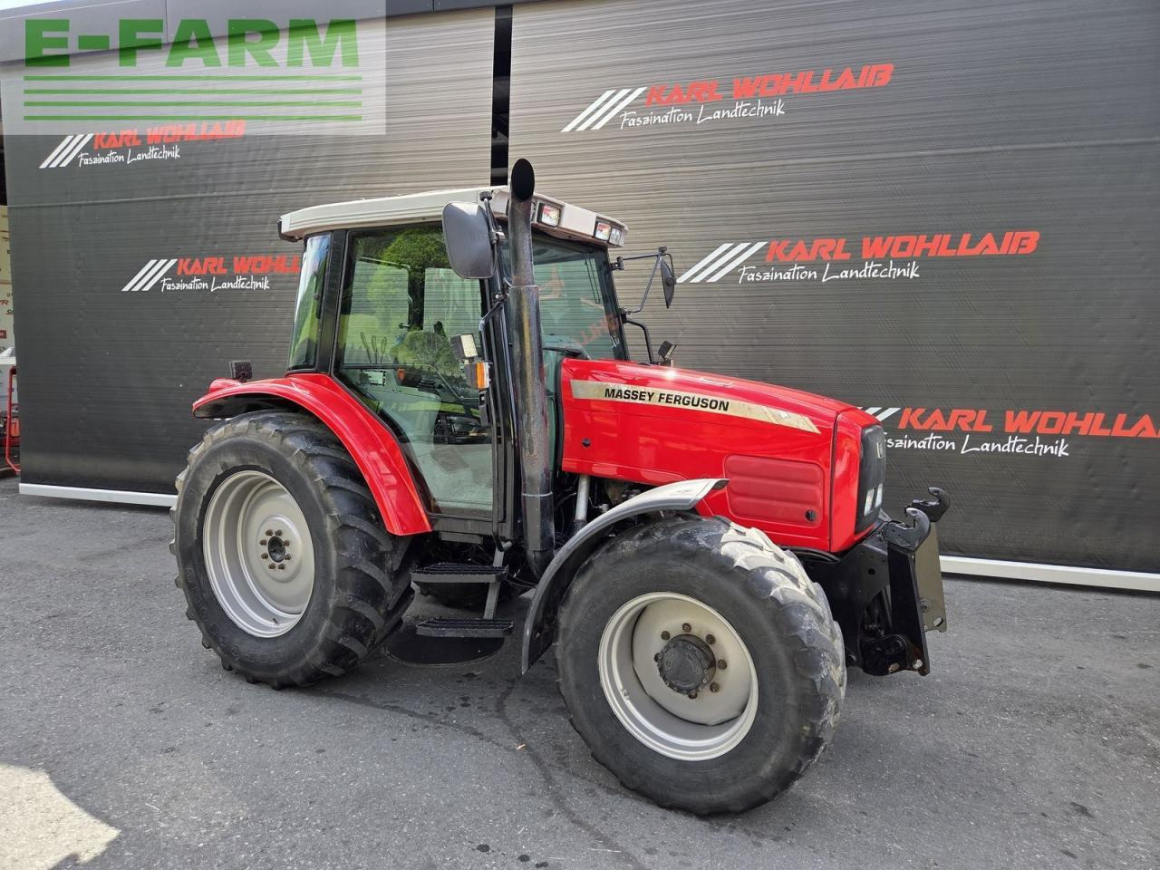 Massey Ferguson 6235-4 - Traktor: slika 1 Massey Ferguson 6235-4 - Traktor: slika 1