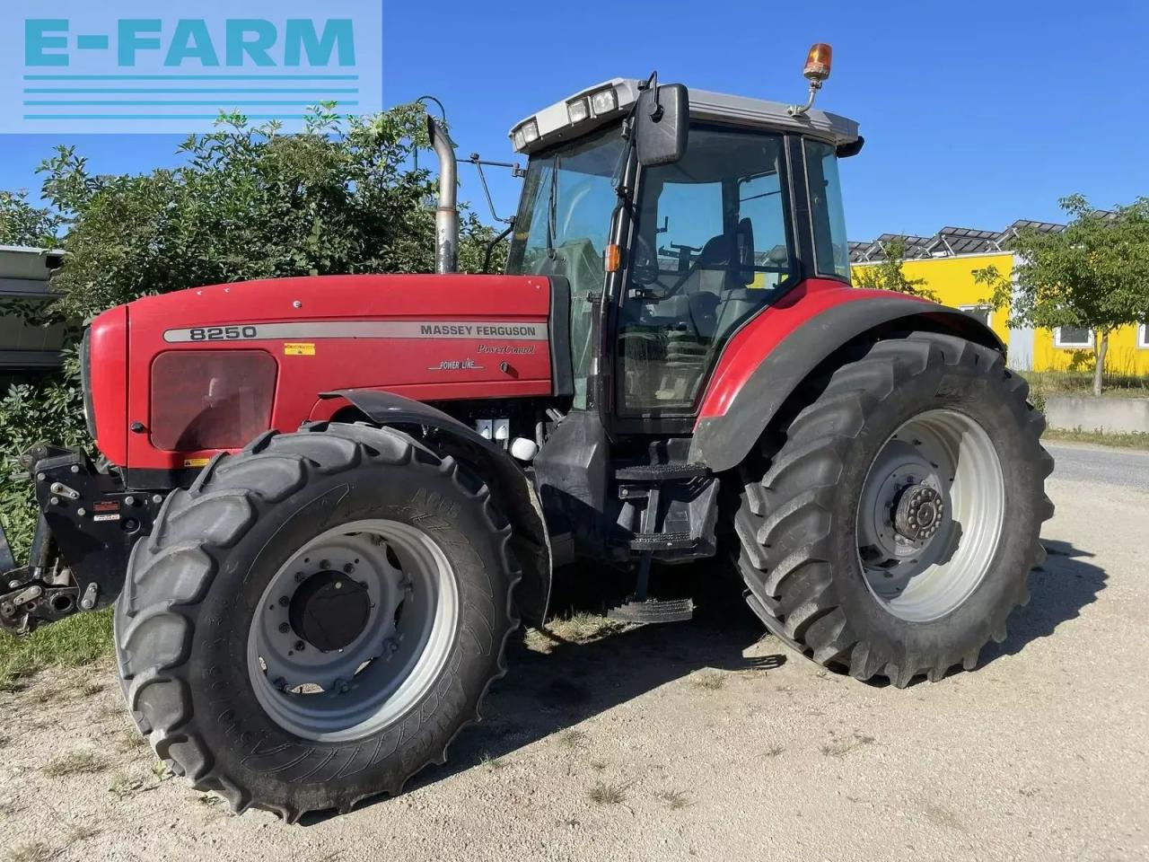 Massey Ferguson 8250-4 - Traktor: slika 1 Massey Ferguson 8250-4 - Traktor: slika 1