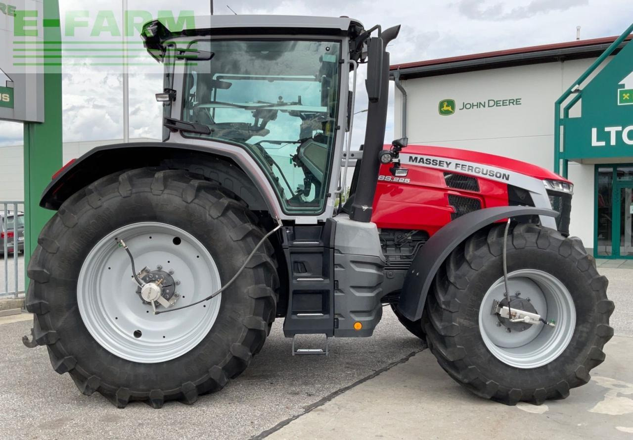 Massey Ferguson 8S.225 Dyna E-Power EXC - Traktor: slika 5 Massey Ferguson 8S.225 Dyna E-Power EXC - Traktor: slika 5