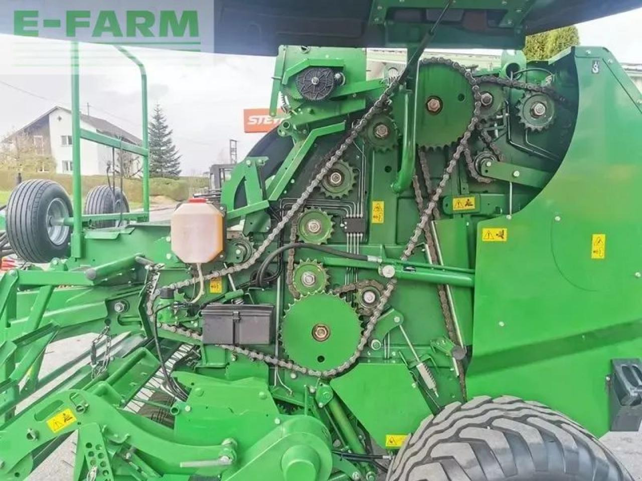 Mc Hale f5500 rundballenpresse - Balirka za kockaste bale: slika 5 Mc Hale f5500 rundballenpresse - Balirka za kockaste bale: slika 5