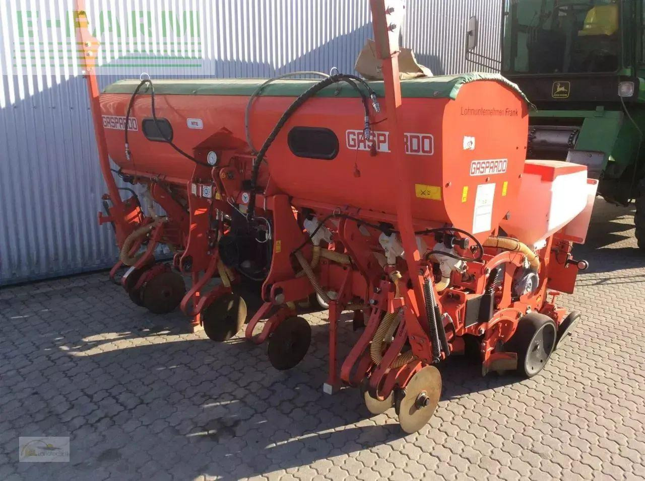 Mustang hter 300 6-reihig - Mašina za preciznu setvu: slika 1 Mustang hter 300 6-reihig - Mašina za preciznu setvu: slika 1