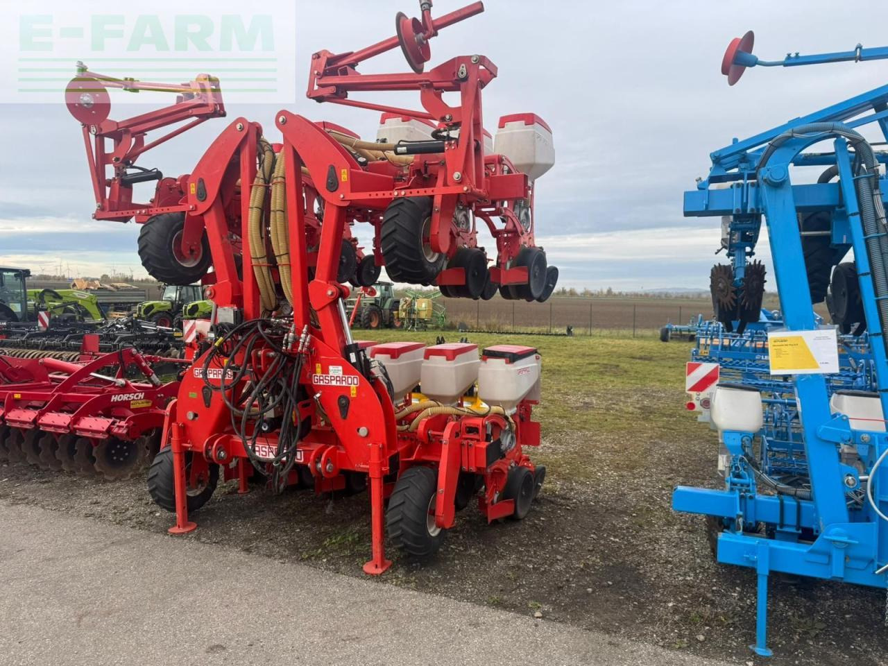 Mustang manta 12 x 50 - Mašina za preciznu setvu: slika 1 Mustang manta 12 x 50 - Mašina za preciznu setvu: slika 1