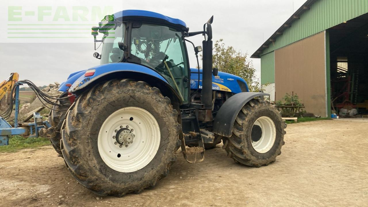 Traktor New Holland T7050: slika 8
