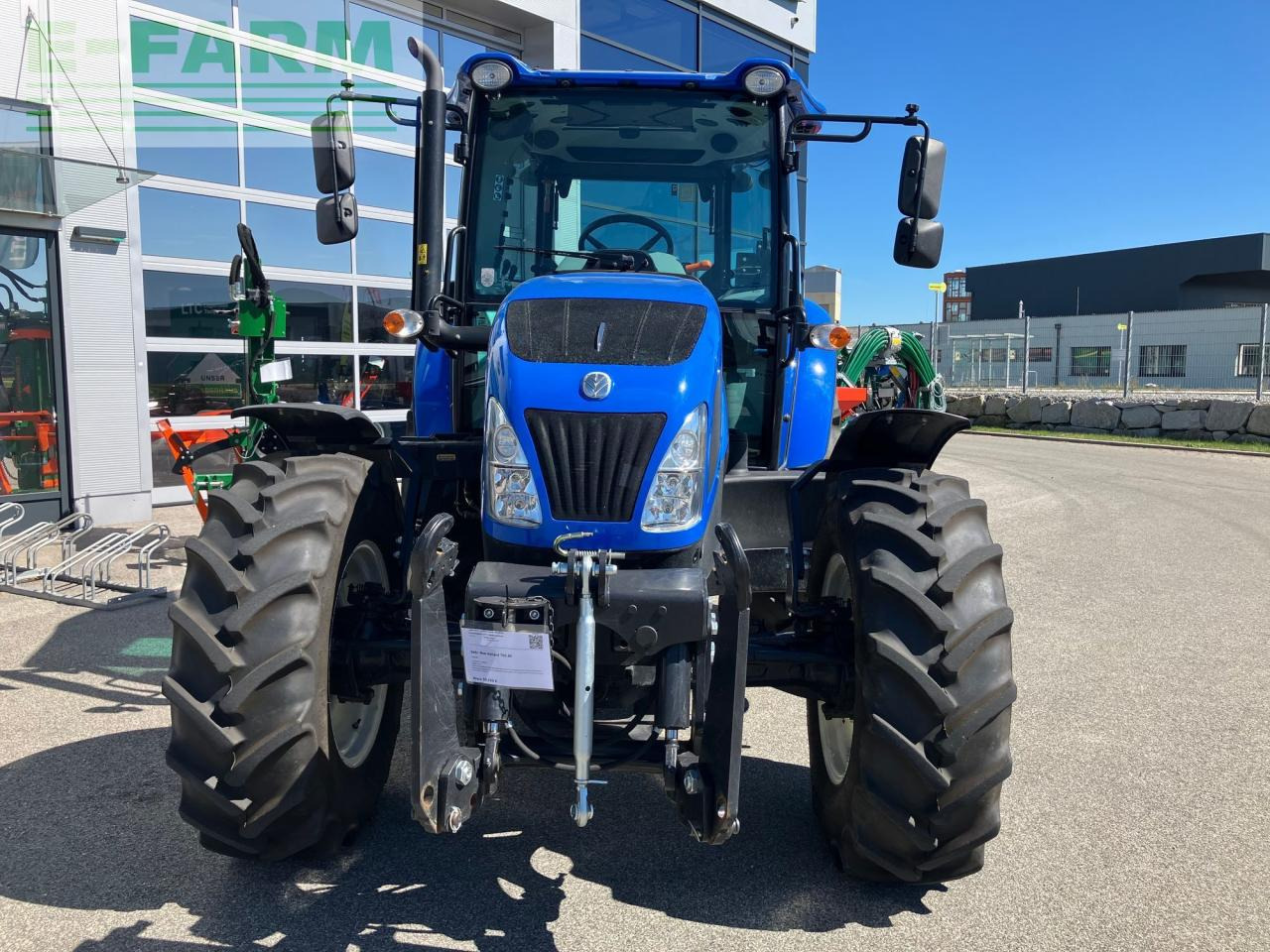 New Holland TD5.85 - Traktor: slika 3 New Holland TD5.85 - Traktor: slika 3