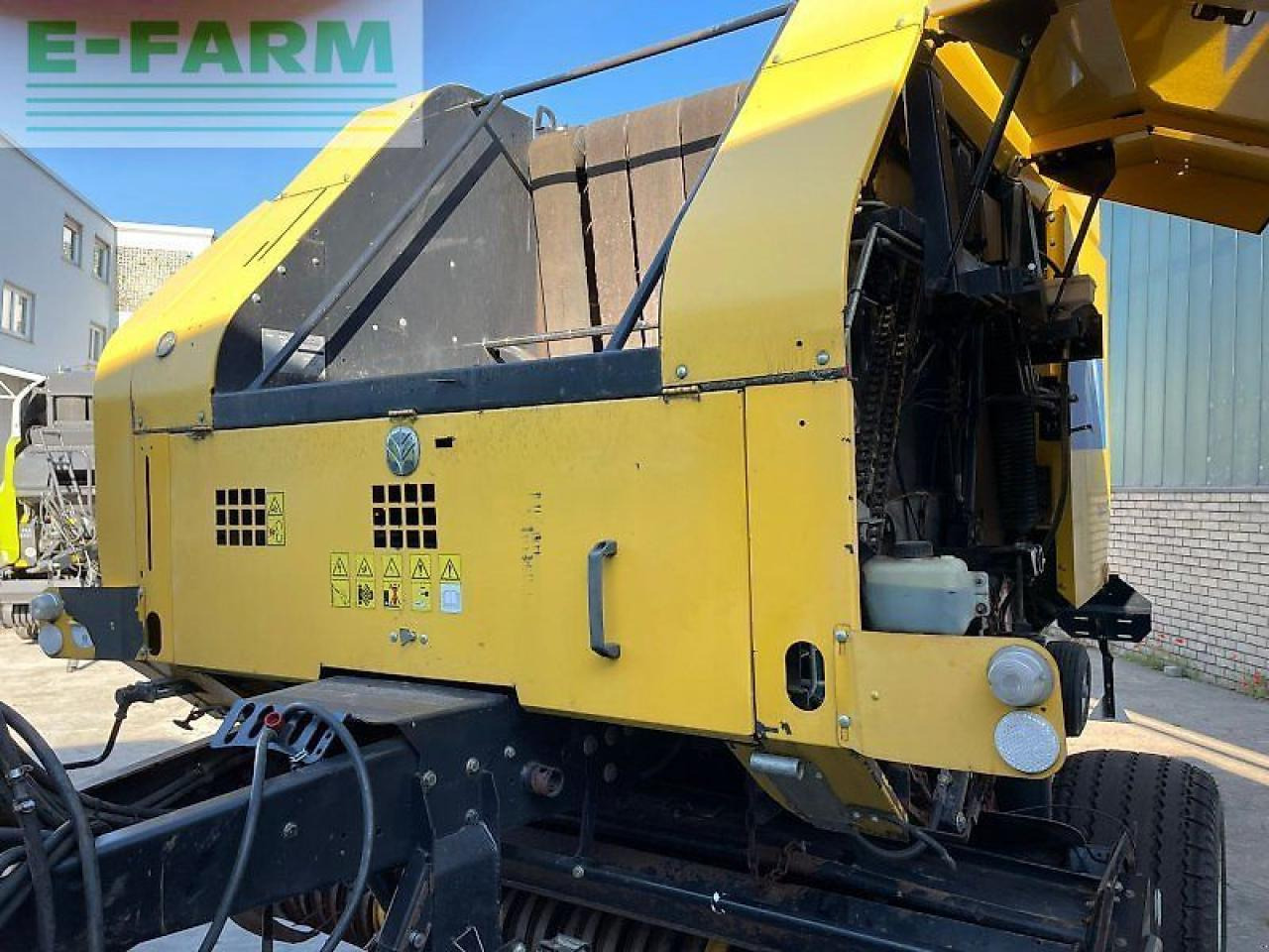 New Holland br 7070 - Balirka za kockaste bale: slika 2 New Holland br 7070 - Balirka za kockaste bale: slika 2