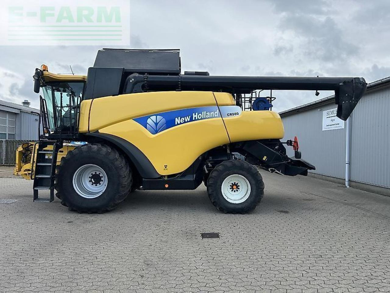 Kombinovani kombajn New Holland cr 980: slika 10