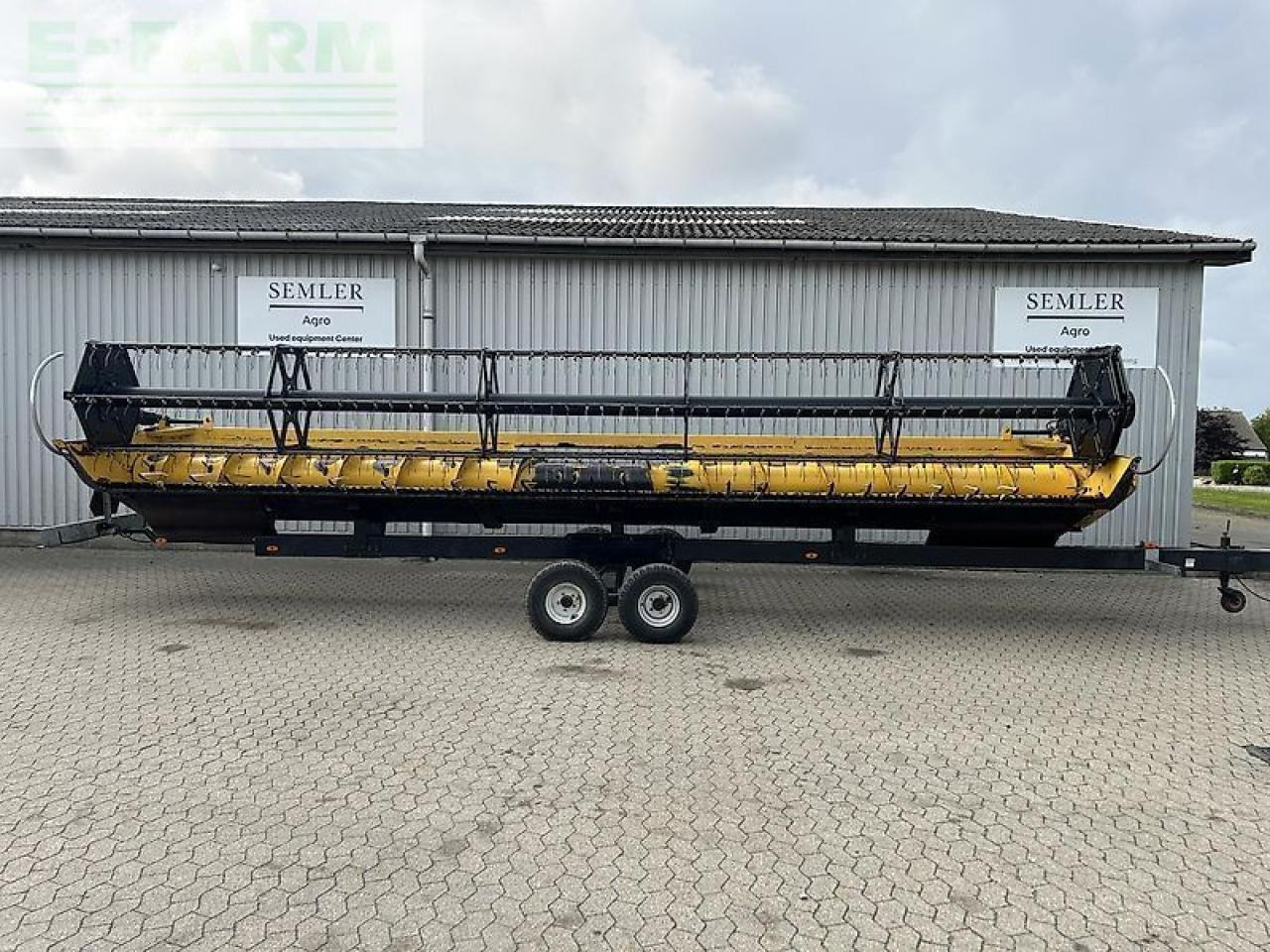 Kombinovani kombajn New Holland cr 980: slika 7