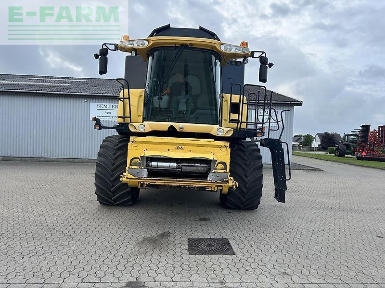 Kombinovani kombajn New Holland cr 980: slika 12