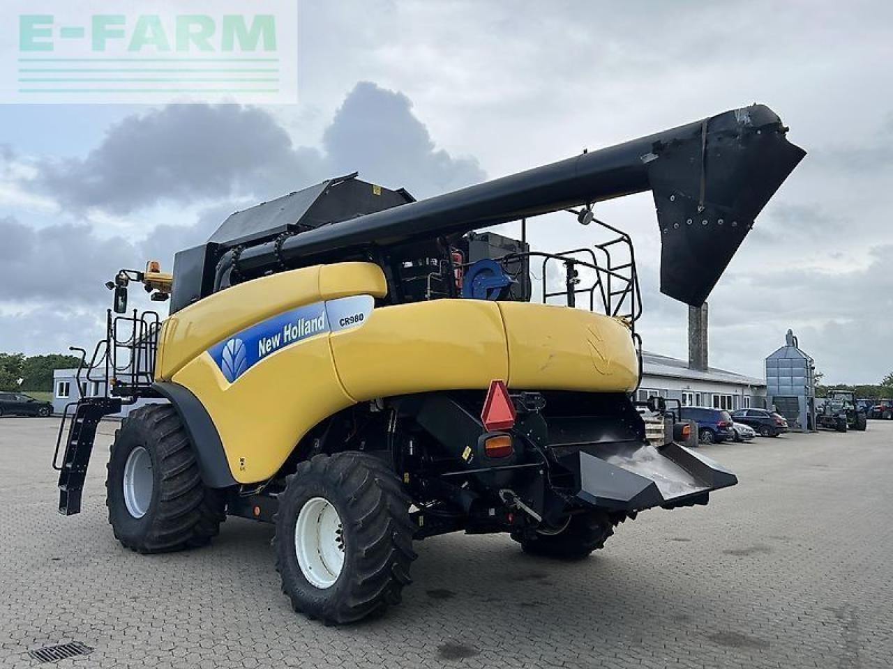 Kombinovani kombajn New Holland cr 980: slika 9