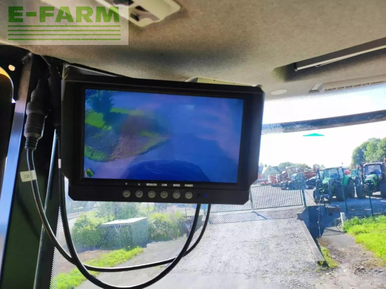 Kombinovani kombajn New Holland cr8.90: slika 9