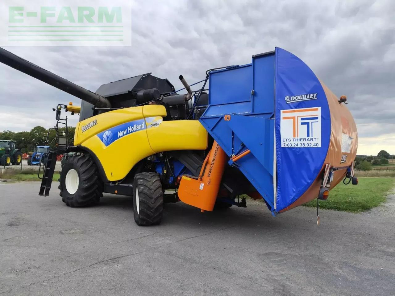 New Holland cr980z - Kombinovani kombajn: slika 4 New Holland cr980z - Kombinovani kombajn: slika 4