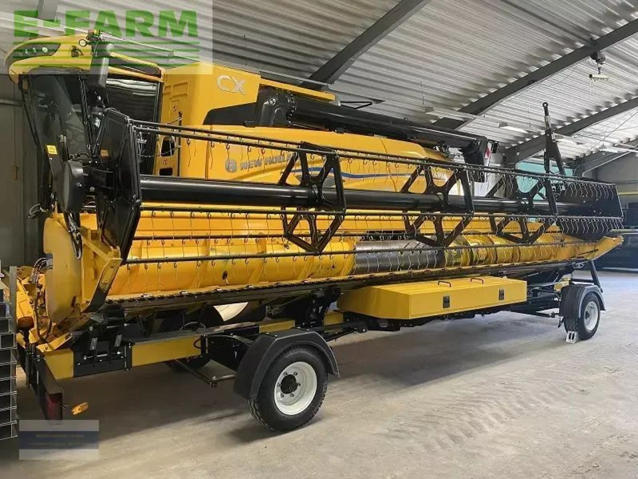 Kombinovani kombajn New Holland cx 8.90: slika 17