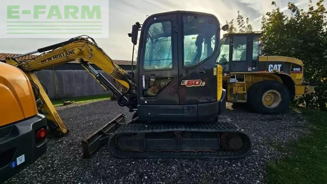 New Holland e60c - Mini bager: slika 4 New Holland e60c - Mini bager: slika 4
