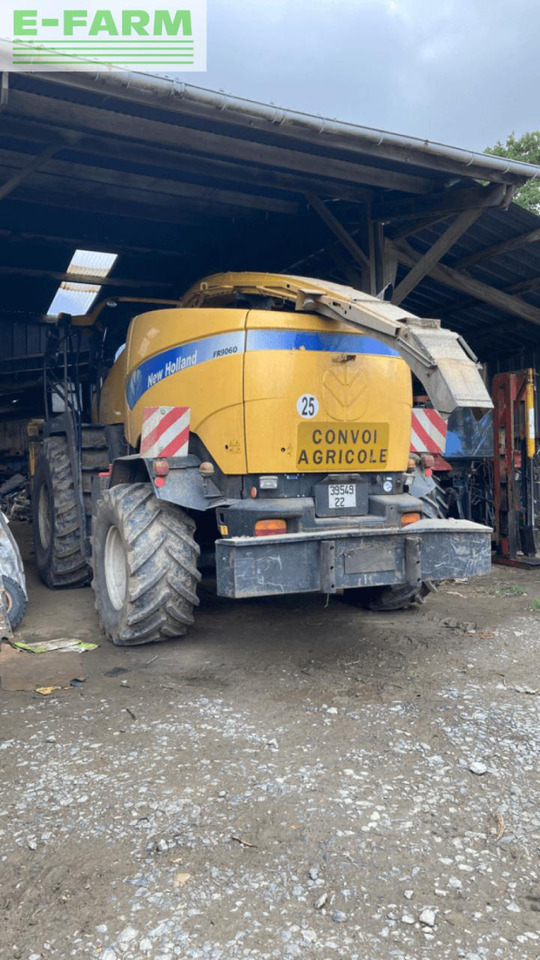 New Holland fr9060 - Kombajn za stočnu hranu: slika 1 New Holland fr9060 - Kombajn za stočnu hranu: slika 1