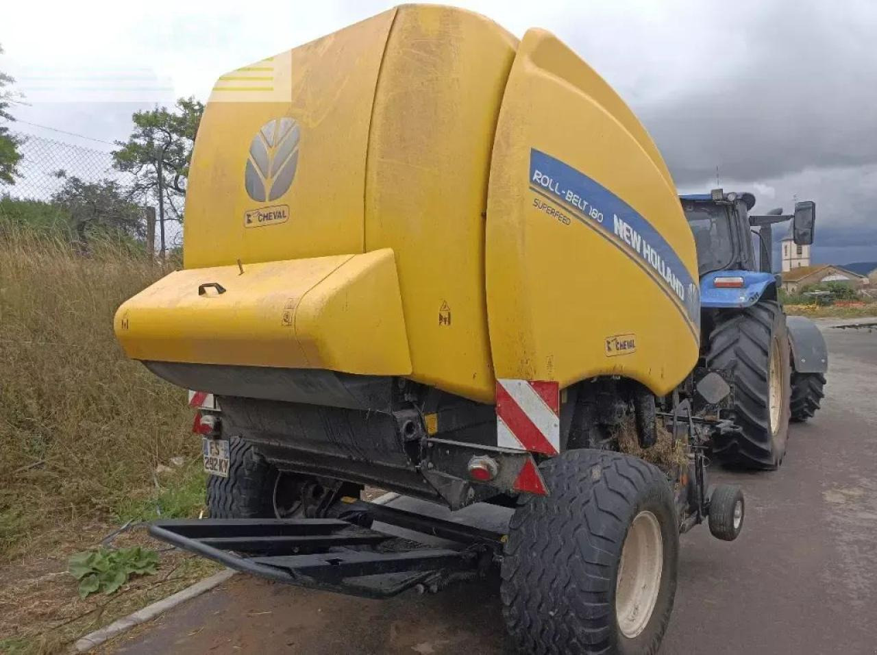 New Holland rolt belt 180 superfeed - Balirka za kockaste bale: slika 3 New Holland rolt belt 180 superfeed - Balirka za kockaste bale: slika 3